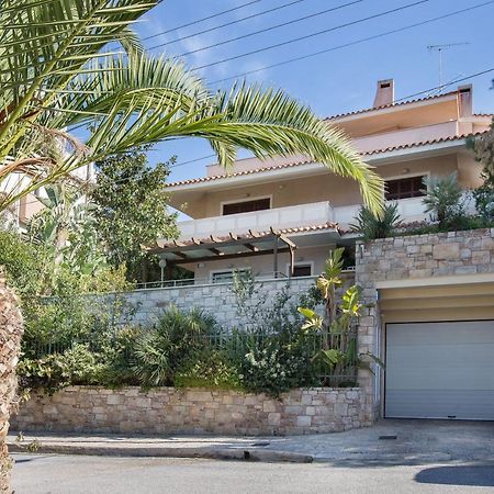 Exceptional Villa in Voula near the sea Atene Esterno foto