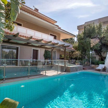 Exceptional Villa in Voula near the sea Atene Esterno foto