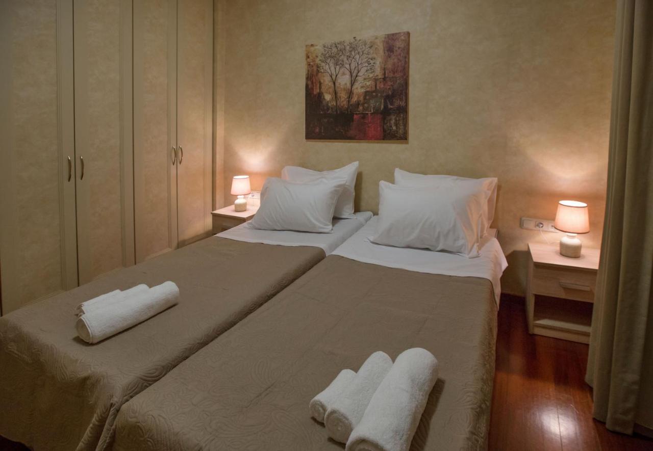 Exceptional Villa in Voula near the sea Atene Esterno foto