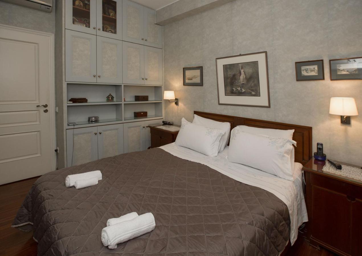 Exceptional Villa in Voula near the sea Atene Esterno foto
