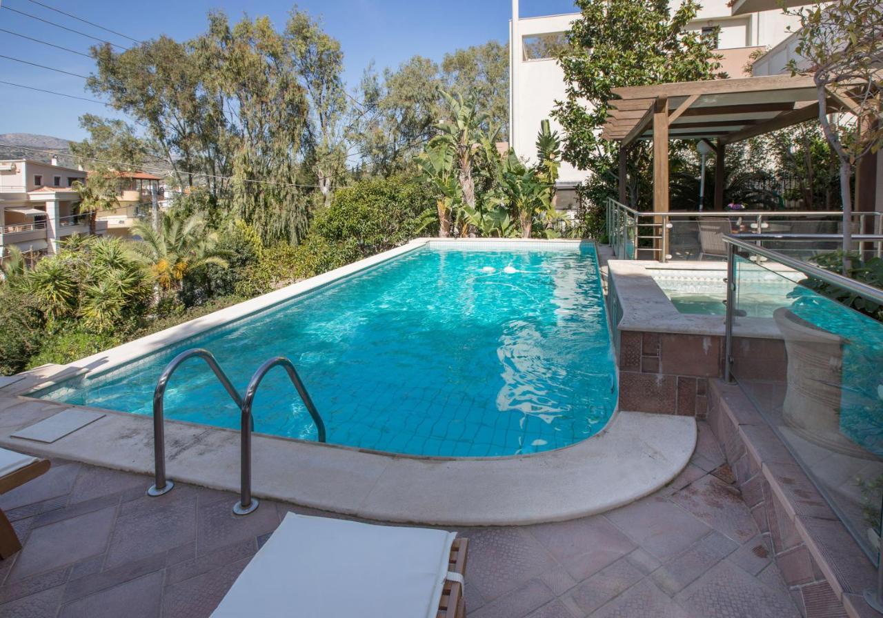 Exceptional Villa in Voula near the sea Atene Esterno foto