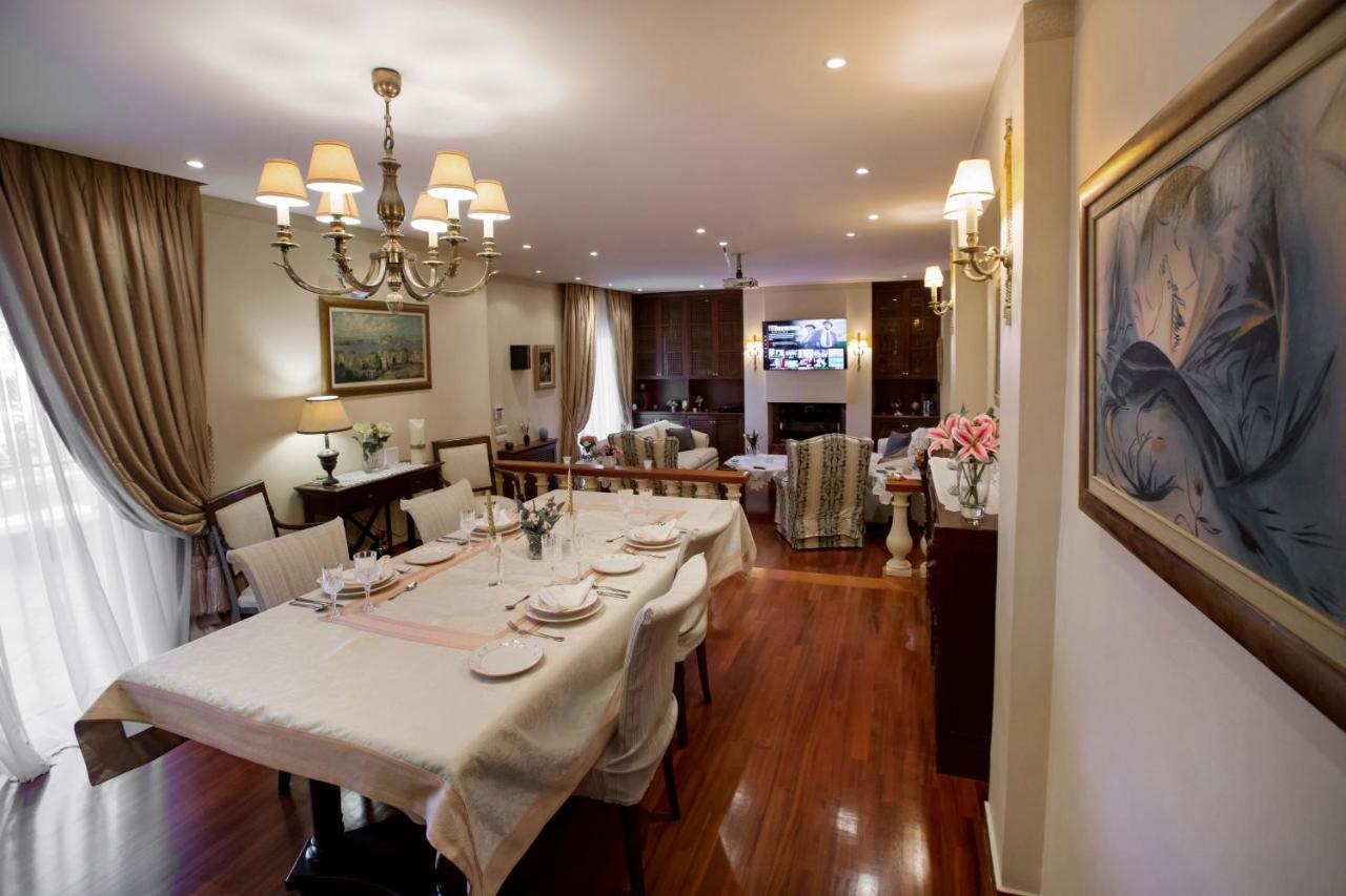 Exceptional Villa in Voula near the sea Atene Esterno foto